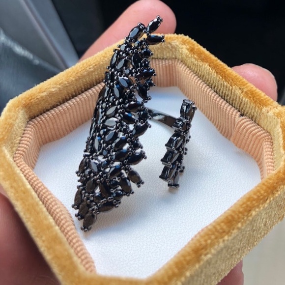 Hematite finish adjustable ring with Swarovski elements - Picture 1 of 11